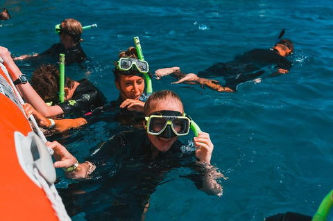 Whitehaven Beach And Hill Inlet Lookout Full-Day Snorkeling Cruise By High-Speed Catamaran - Lightning Ridge Tourism 3