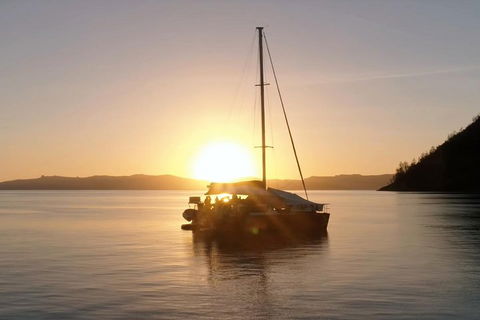 2-Night Whitsunday Islands All-Inclusive Sailing Tour From Airlie Beach - Lightning Ridge Tourism 0