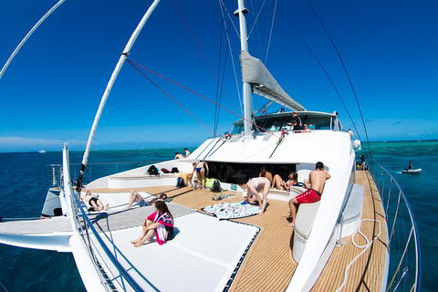 Passions Of Paradise Great Barrier Reef Snorkel And Dive Cruise From Cairns By Luxury Catamaran - Lightning Ridge Tourism 3
