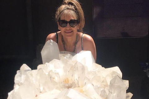 Byron Bay And The Crystal Castle Day Tour From Gold Coast - Lightning Ridge Tourism 4