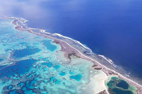 Abrolhos Islands Fixed-Wing Scenic Flight - Lightning Ridge Tourism 5