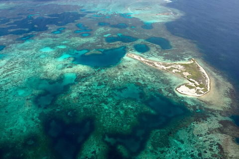 Pink Lake + Abrolhos Islands Scenic Flight - Lightning Ridge Tourism 5