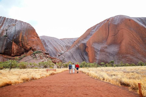 2-Day Uluru (Ayers Rock) And Kata Tjuta Trip From Alice Springs - Lightning Ridge Tourism 1