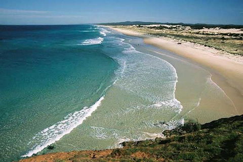 Full-Day Moreton Island 4x4 Sightseeing Tour - Lightning Ridge Tourism 2