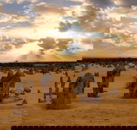 Pinnacle Desert Sunset and Night-time Stargazing Tour from Perth - Lightning Ridge Tourism