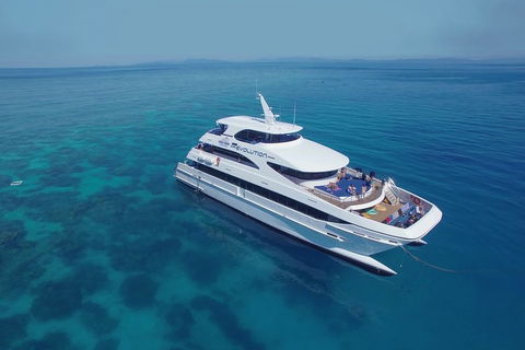 Full Day Reef Cruise Including 10 Minute Heli Scenic Flight: Get High Package - Lightning Ridge Tourism 4