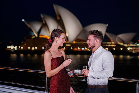 Sydney Harbour Dinner Cruise - Lightning Ridge Tourism 3