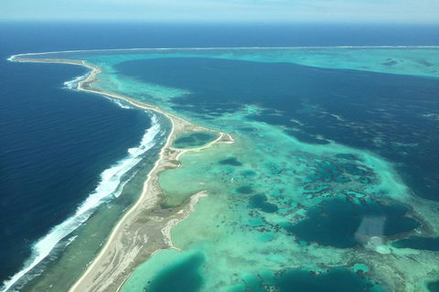 Abrolhos Islands Scenic Flight & Snorkel Adventure From Perth - Lightning Ridge Tourism 2