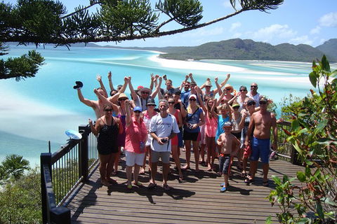 Whitehaven Beach And Hill Inlet | Awesome Beach BBQ | Family Friendly - Lightning Ridge Tourism 1