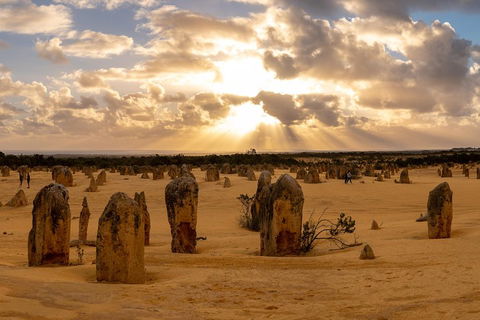 Half Day Pinnacles Sunset Tour - Lightning Ridge Tourism 0