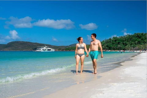 Whitehaven Beach Half-Day Cruises - Lightning Ridge Tourism 3