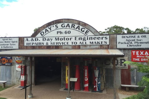 Private Tour To Paronella Park, Historic Village Herberton And Wild Life Wallaby - Lightning Ridge Tourism 3
