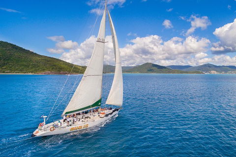 2-Night Whitsundays Sailing Cruise Incl. Whitehaven Beach & Great Barrier Reef - Lightning Ridge Tourism 3