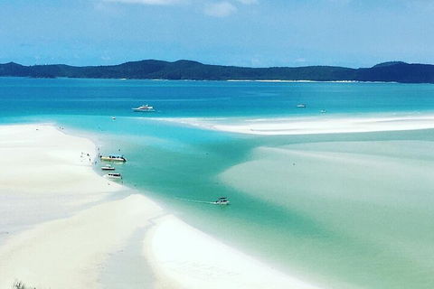 2-Night Whitsundays Sailing Cruise Incl. Whitehaven Beach & Great Barrier Reef - Lightning Ridge Tourism 5