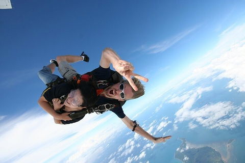 Byron Bay Tandem Sky Dive - Lightning Ridge Tourism 1
