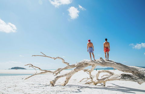 Whitehaven Beach And Hill Inlet Chill And Grill - Lightning Ridge Tourism 5
