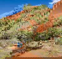Full Uluru Base Walk at Sunrise Including breakfast - Lightning Ridge Tourism