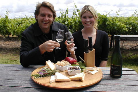 Swan Valley Tour From Perth: Wine, Beer And Chocolate Tastings - Lightning Ridge Tourism 4