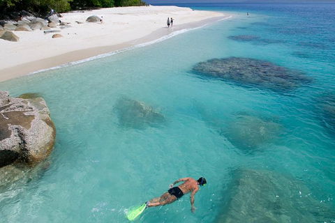 Fitzroy Island Day Trip From Cairns - Lightning Ridge Tourism 0