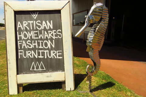 Beyond Byron Hinterland Tour - Lightning Ridge Tourism 2