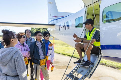 Scenic Flight - Great Barrier Reef, Heart Reef, Whitehaven Beach & Hill Inlet! - Lightning Ridge Tourism 1