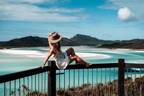 2 Night Whitsunday Islands Cruise On New Horizon From Airlie Beach - Lightning Ridge Tourism 1