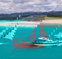 2-Day Whitsundays Sailing Adventure SV Whitehaven - Lightning Ridge Tourism