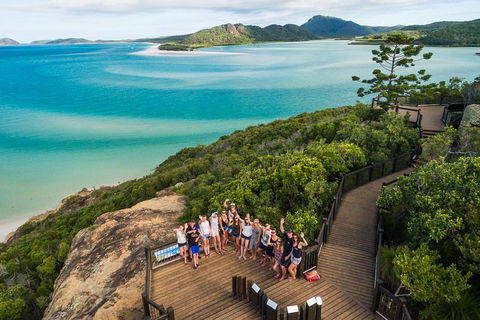2-Day Whitsundays Sailing Adventure: Summertime - Lightning Ridge Tourism 3