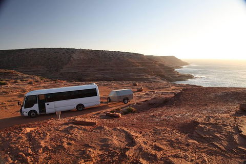 7-Day Exmouth Explorer Via Pinnacles Monkey Mia Ningaloo Reef Returning To Perth - Lightning Ridge Tourism 4