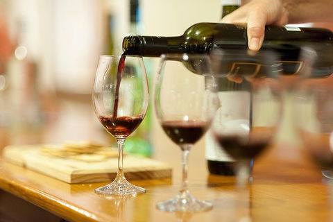 McLaren Vale And Glenelg Wine Tasting And Sightseeing (Half-day Afternoon) - Lightning Ridge Tourism 1