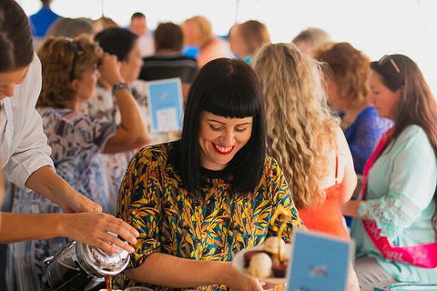 High Tea Cruise On Popeye - Lightning Ridge Tourism 1