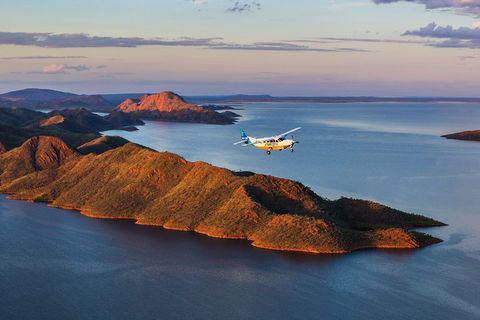 Bungle Bungle Scenic Flights, Domes & Cathedral Gorge Walk - Lightning Ridge Tourism 3