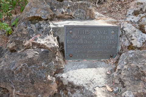 Ngilgi Cave Semi-guided Tour - Lightning Ridge Tourism 1