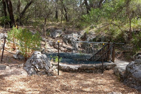 Ngilgi Cave Semi-guided Tour - Lightning Ridge Tourism 4