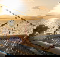 Sunset Sail In The Whitsundays - Lightning Ridge Tourism