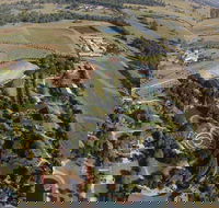 Hunter Valley Broken Back Range Helicopter Flight from Cessnock - Lightning Ridge Tourism