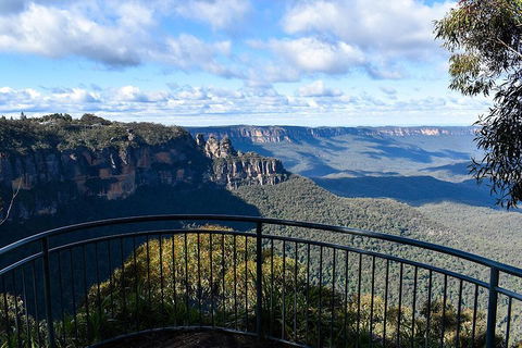 Blue Mountains Vintage Cadillac Tour With Local Guide - Lightning Ridge Tourism 5