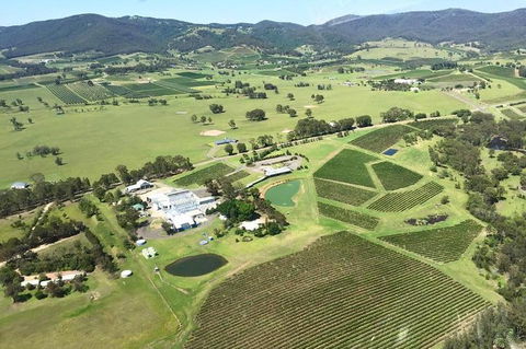 Helicopter Tour Of Hunter Valley In New South Wales With Lunch - Lightning Ridge Tourism 4