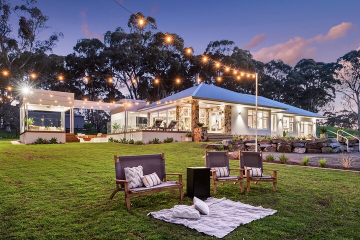  Lightning Ridge Tourism