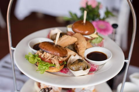 Sunshine Coast Signature High Tea And Wine Experience (Min 6 Adults) - Lightning Ridge Tourism 0