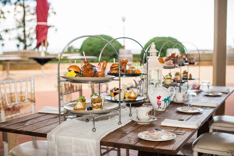 Sunshine Coast Signature High Tea And Wine Experience (Min 6 Adults) - Lightning Ridge Tourism 3