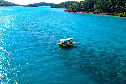 Airlie Beach Glass Bottom Boat Tour - Lightning Ridge Tourism 2