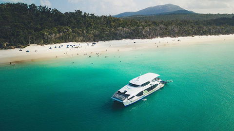 Whitehaven Beach And Daydream Island Cruise - Lightning Ridge Tourism 1
