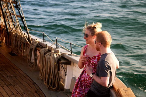 Sydney Harbour Tall Ship Wine & Canapes Evening Cruise - Lightning Ridge Tourism 4